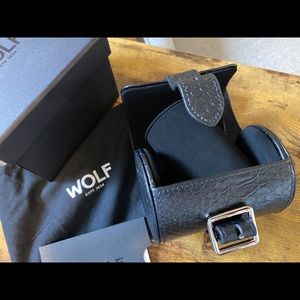 Wolf Watch Roll